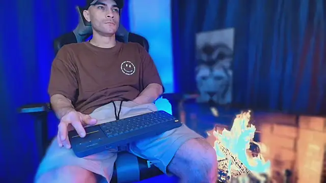 sexyboycolombi4 online show from 11.04.25