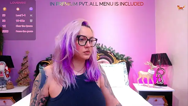 Snapshot of FoxxyClarise chatting on 01.14.26 FoxxyClarise online show from 01.14.26