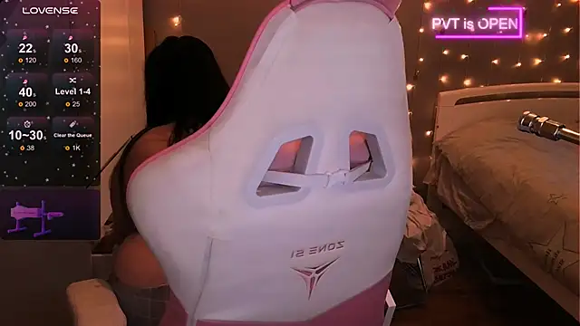 og maddison online show from 02.24.25