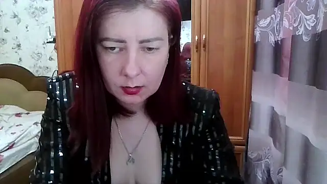Snapshot of SophieNightAh chatting on 05.04.26 SophieNightAh online show from 05.04.26
