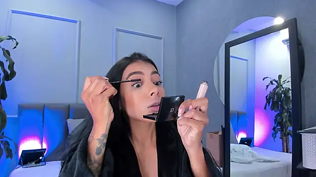 Elisa castrillon online show from 11.29.25