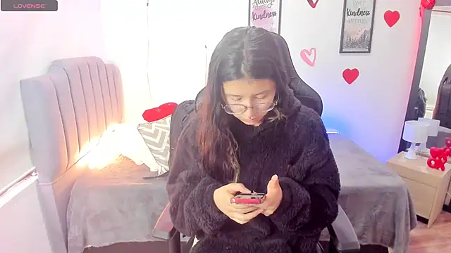 Amy joones online show from 02.20.25