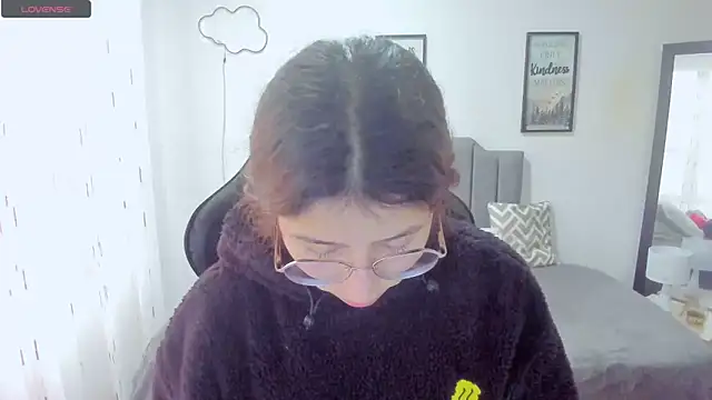 Amy joones online show from 09.11.25