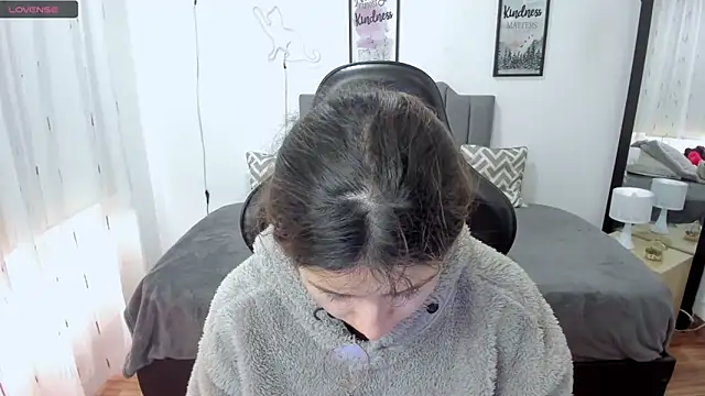 Amy joones online show from 10.16.25