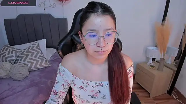 Amy joones online show from 04.03.26