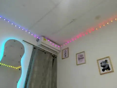 Snapshot of engelldior chatting on 11.24.25 engelldior online show from 11.24.25