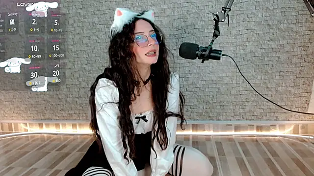 Snapshot of emma_unu chatting on 02.21.26 emma unu online show from 02.21.26