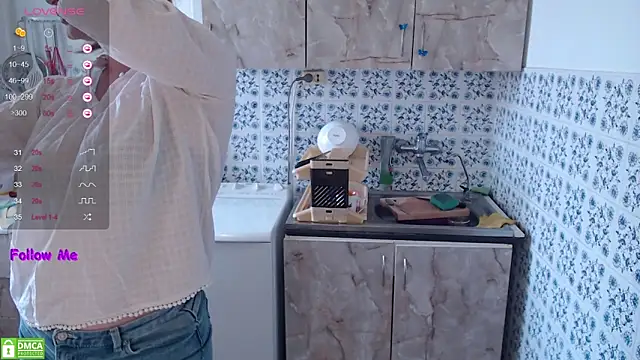 VerySweetKate111 online show from 02.10.26