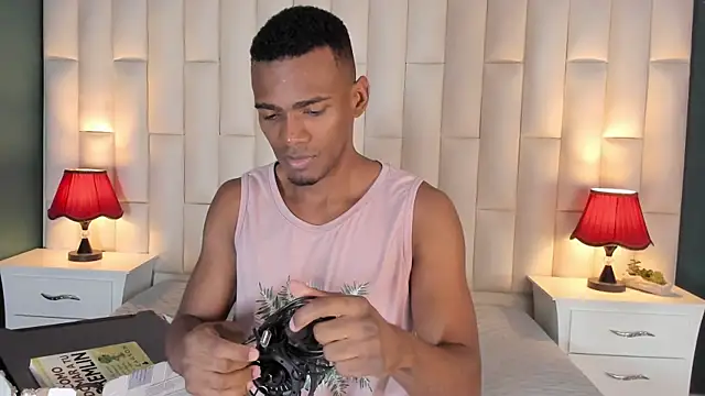 Lonelyfetishguy online show from 03.06.25