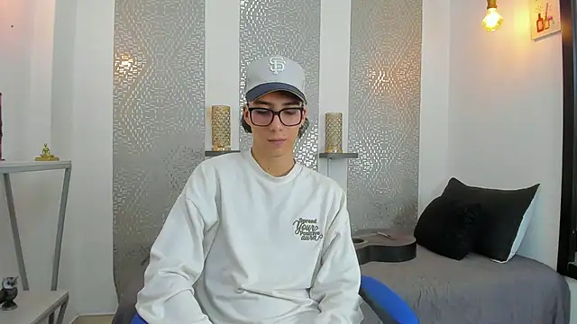 Nikolay Gregori online show from 03.21.25