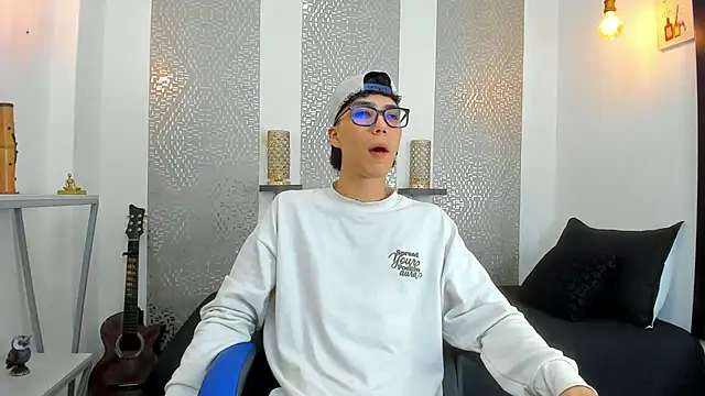 Nikolay Gregori online show from 03.23.25