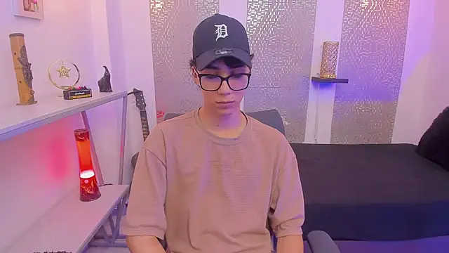 Nikolay Gregori online show from 09.28.25