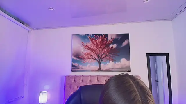 Snapshot of Julianaa_Castro_ chatting on 02.18.26 Julianaa Castro online show from 02.18.26