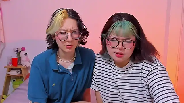 Snapshot of Gaby_Danna chatting on 03.21.25 Gaby Danna online show from 03.21.25