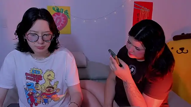 Snapshot of Gaby_Danna chatting on 11.20.25 Gaby Danna online show from 11.20.25