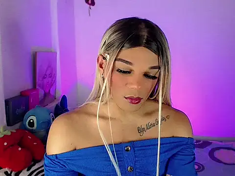 Snapshot of Gorrion__ chatting on 05.19.26 Gorrion online show from 05.19.26