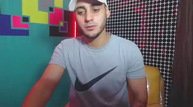 Snapshot of xxxxhotxoxo chatting on 12.04.24 xxxxhotxoxo online show from 12.04.24