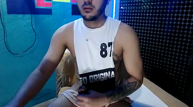 Snapshot of xxxxhotxoxo chatting on 12.14.24 xxxxhotxoxo online show from 12.14.24