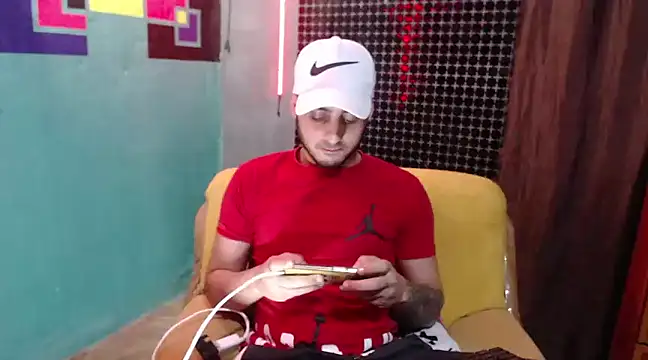 Snapshot of xxxxhotxoxo chatting on 01.15.25 xxxxhotxoxo online show from 01.15.25