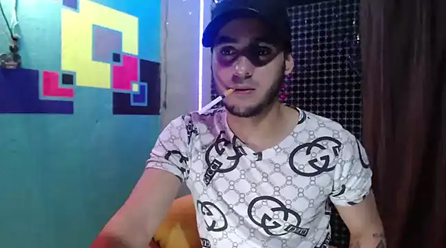 Snapshot of xxxxhotxoxo chatting on 01.17.25 xxxxhotxoxo online show from 01.17.25