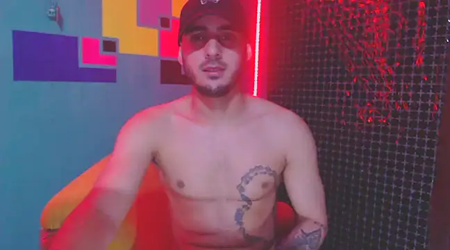 Snapshot of xxxxhotxoxo chatting on 03.19.25 xxxxhotxoxo online show from 03.19.25