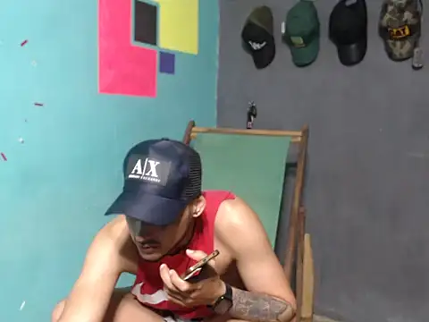 Snapshot of xxxxhotxoxo chatting on 09.24.25 xxxxhotxoxo online show from 09.24.25