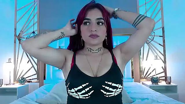 Snapshot of valeriee_millerr_ chatting on 12.04.24 valeriee millerr online show from 12.04.24