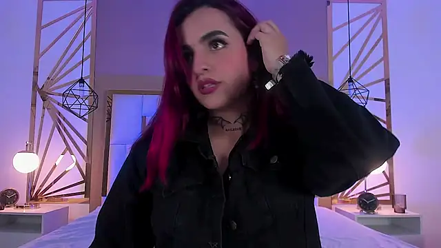 Snapshot of valeriee_millerr_ chatting on 12.20.24 valeriee millerr online show from 12.20.24