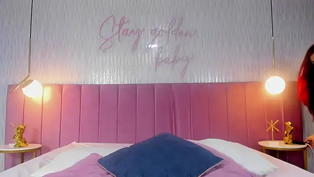 Snapshot of valeriee_millerr_ chatting on 01.08.25 valeriee millerr online show from 01.08.25