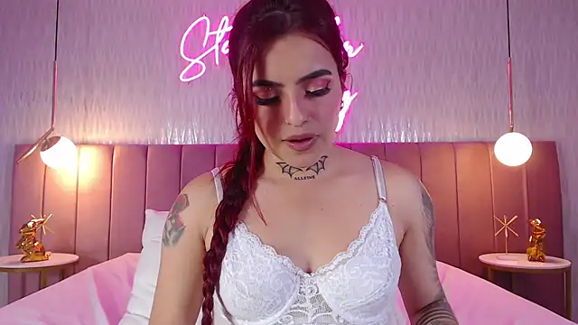 Snapshot of valeriee_millerr_ chatting on 01.29.25 valeriee millerr online show from 01.29.25