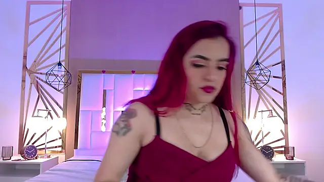 Snapshot of valeriee_millerr_ chatting on 02.17.25 valeriee millerr online show from 02.17.25
