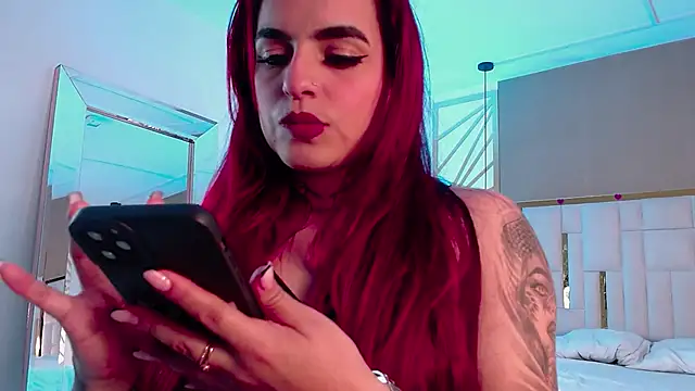 Snapshot of valeriee_millerr_ chatting on 02.27.25 valeriee millerr online show from 02.27.25