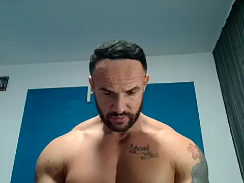 Magnificmuscles89 online show from 12.12.24