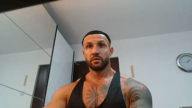 Magnificmuscles89 online show from 05.27.26
