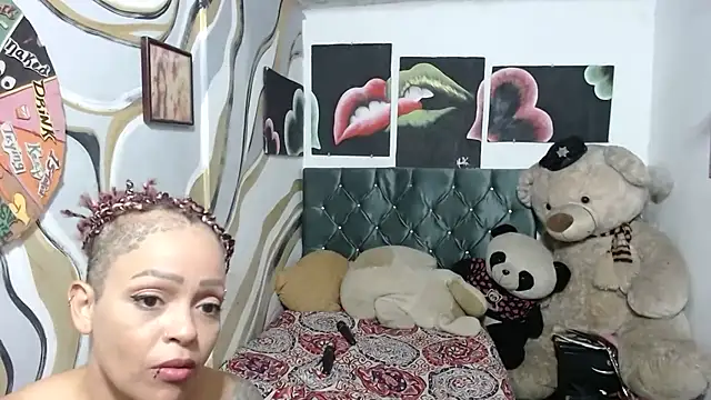 manzanahot9 online show from 04.05.26