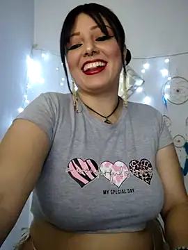 Snapshot of kristal_ktl chatting on 07.18.26 kristal ktl online show from 07.18.26