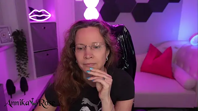 AnnikaRose online show from 02.22.26