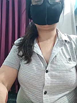 Aishwaryaa 69 online show from 04.18.26