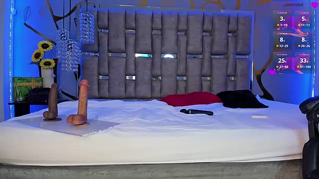 Leiaa  online show from 01.08.25