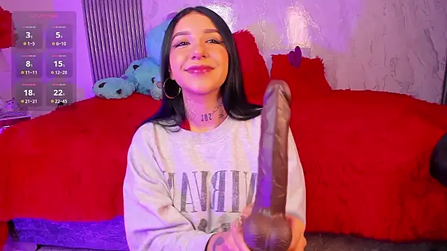 Leiaa  online show from 02.14.26