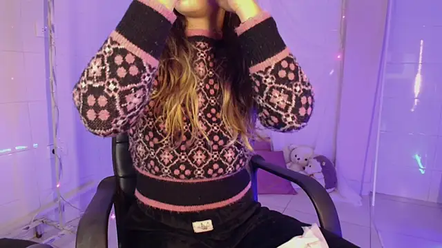 Giia paiige18 online show from 10.04.25