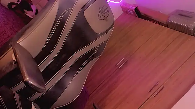 Vianca Chanel online show from 12.27.24