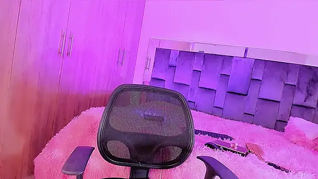 Vianca Chanel online show from 01.22.25