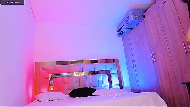 Vianca Chanel online show from 03.10.25