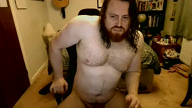 Snapshot of Hairy_Guy30 chatting on 10.05.25 Hairy Guy30 online show from 10.05.25