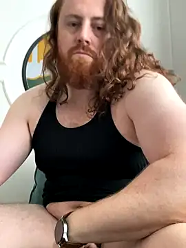 Snapshot of Hairy_Guy30 chatting on 10.24.25 Hairy Guy30 online show from 10.24.25