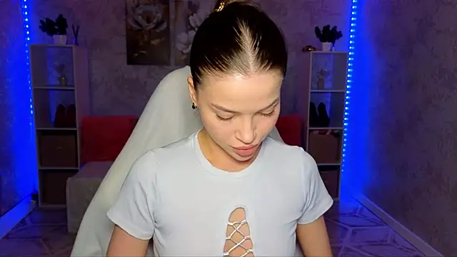 EmmyMills online show from 05.24.26