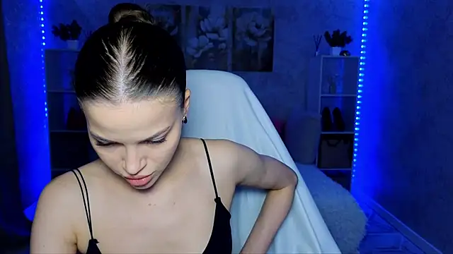EmmyMills online show from 05.31.26