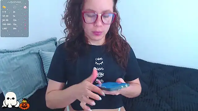 SharonR1 online show from 10.22.25