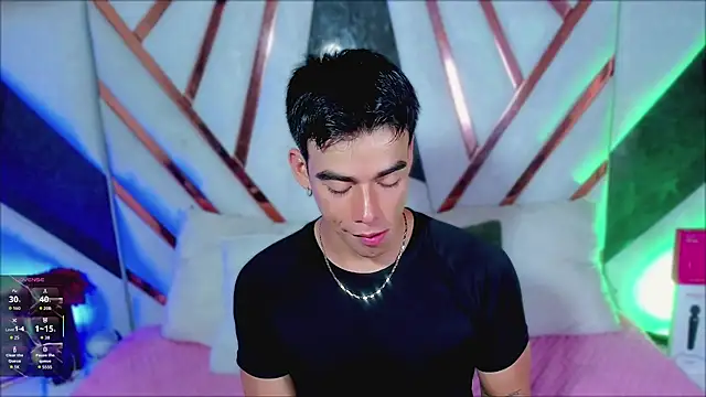 its liam18 online show from 04.12.26